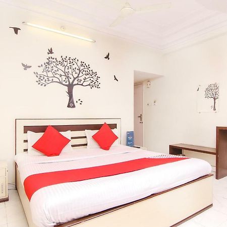 Oyo 14345 Hotel Panchsheel Benares Buitenkant foto