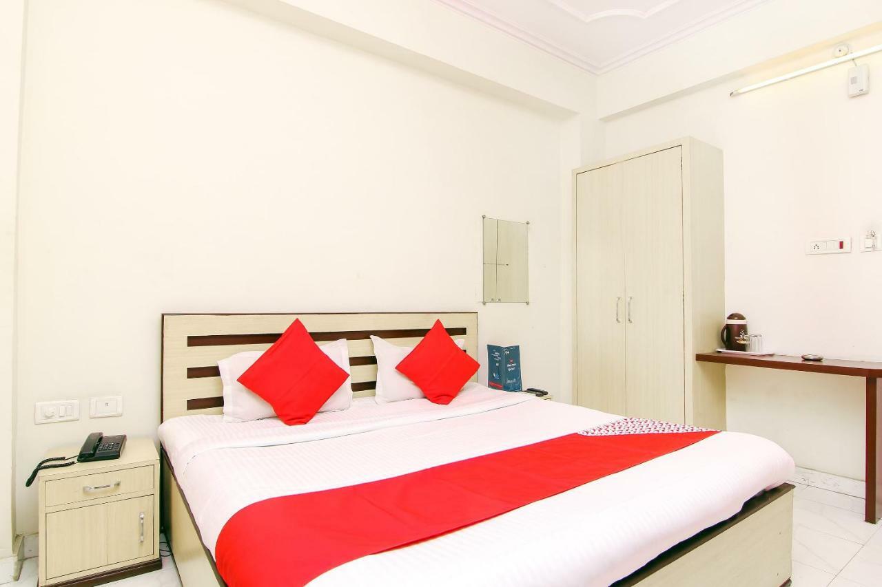 Oyo 14345 Hotel Panchsheel Benares Buitenkant foto