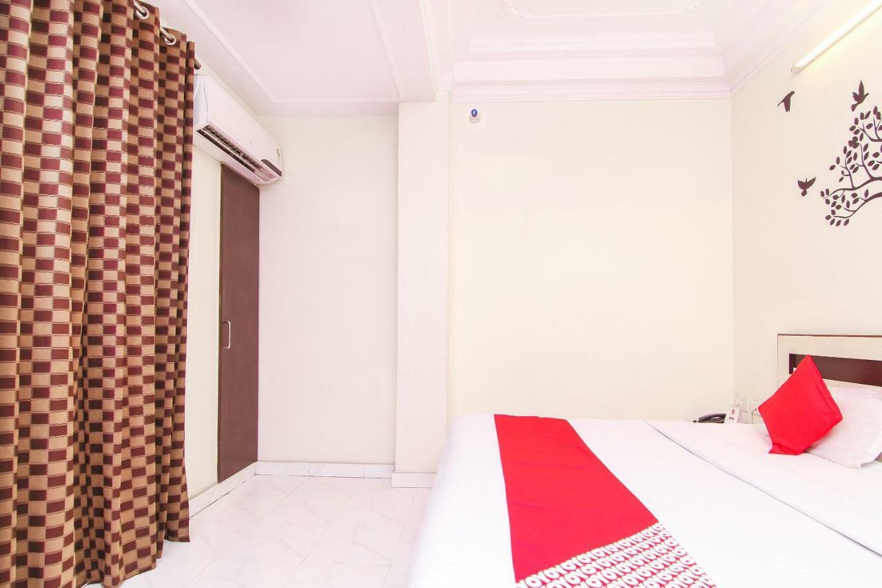 Oyo 14345 Hotel Panchsheel Benares Buitenkant foto